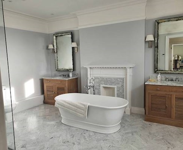 Costa-Decoration-Dulux-Select-Ensuite-Painting-Decorating.jpg (1)