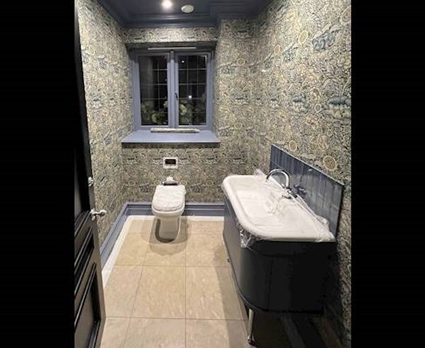 Costa-Decoration-Bathroom-Wallpaper.jpeg (1)